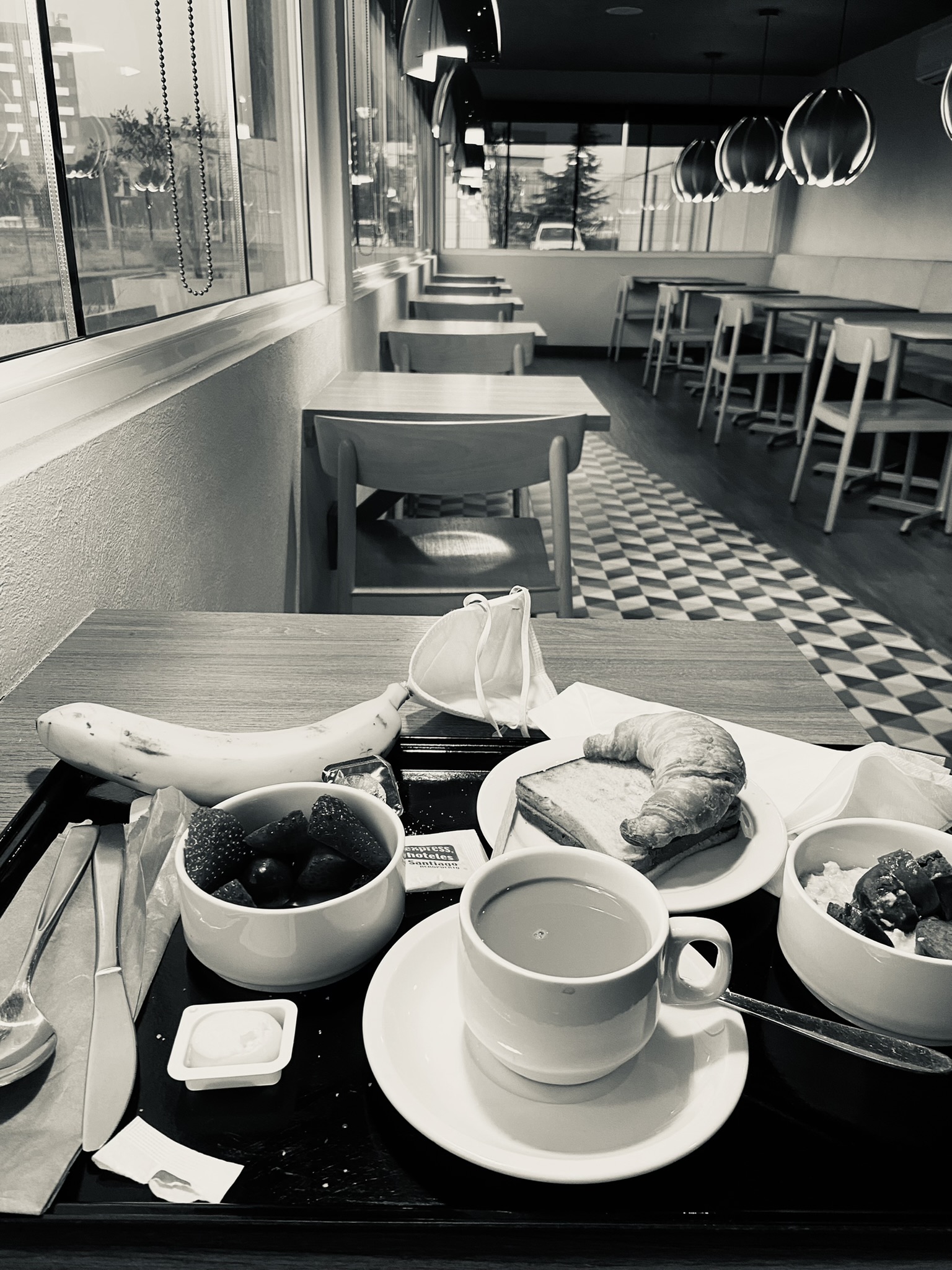 "Não-lugar" Justino, Fotografia, dimensões diversas, 2022.