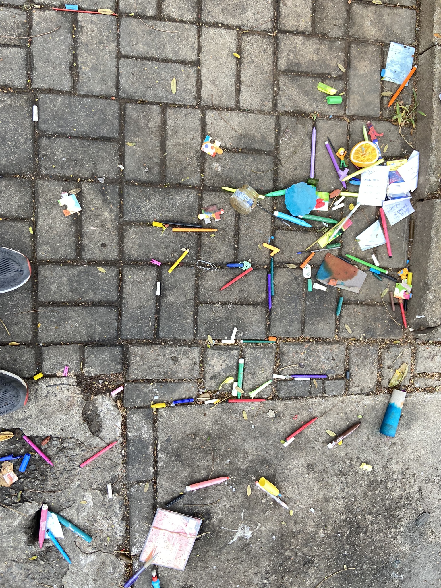 À moda de Torres García II . 2022. Justino